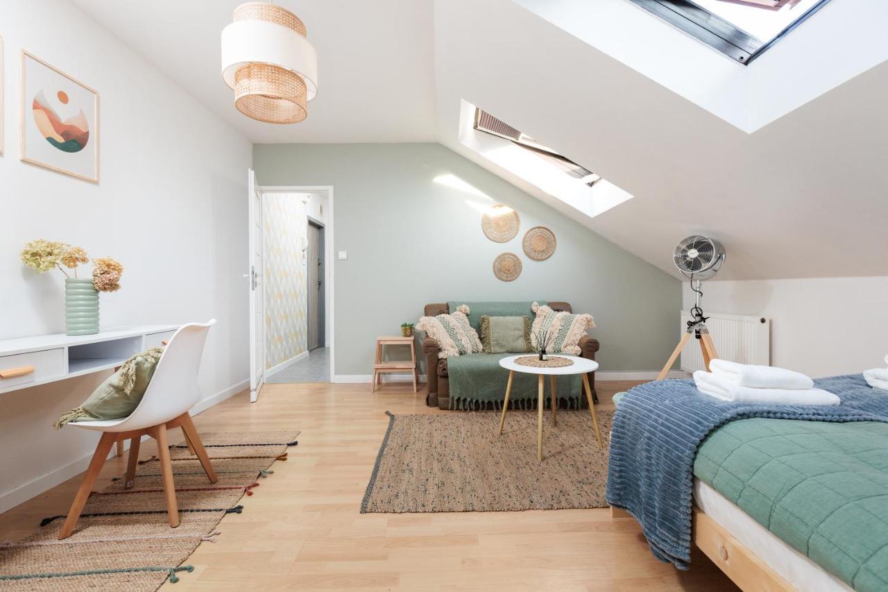 Pastel Grove Suite - By Upstairs Krakau Exterior foto